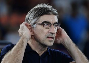 Sportske novosti – Jurić bez filtera: ‘Vrijeme za izgovore je prošlo, u totalnom smo sr***. Sad želim zvijeri’