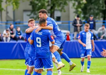 Sportske novosti – Projekt od 300 tisuća eura u Zagrebu odmah privukao navijače, nisu svi mogli na tribinu: ‘Nogomet će opet oživjeti’