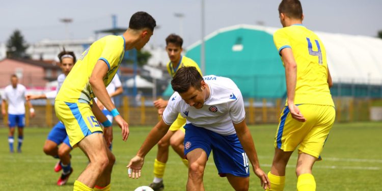 Sportske novosti – Što se događa s juniorima Hajduka? Nije trenutak za uzbunu, jedna stvar važnija je od rezultata