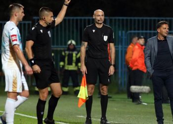Sportske novosti – UŽIVO: Sudac poništio gol Slavenu, Kovačević i igrači poludjeli, nevjerojatan promašaj Fruka