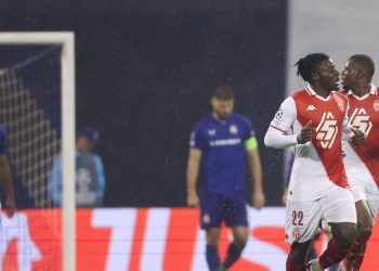 Sportske novosti – UŽIVO/VIDEO: Drama u završnici, Petković tražio penal, sudac dao loptu Francuzima, Bjelica požutio