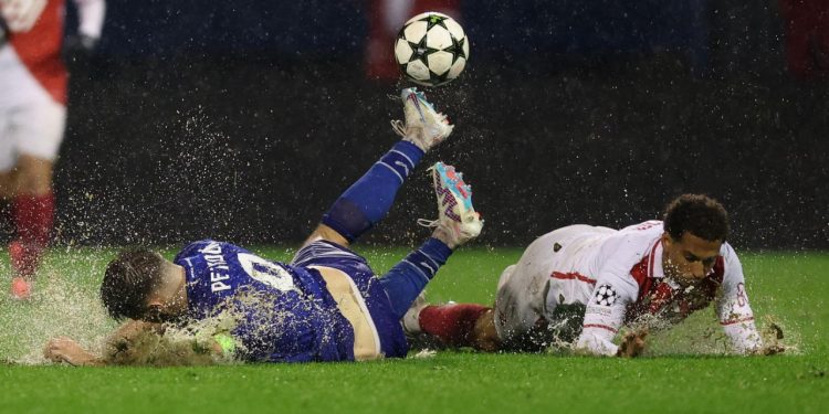 Sportske novosti – VIDEO Je li Dinamo oštećen na Maksimiru? Ovo je situacija koja je izazvala bijes na terenu i tribinama