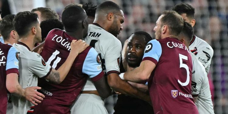 Sportske novosti – Vatreni i društvo ih izbacili iz Europe, a sada su bijesni: ‘Mi smo ovu utakmicu igrali protiv 14 ljudi’