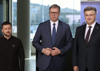 Srpski lider potpisao dokument podrške Ukrajini — RT World News