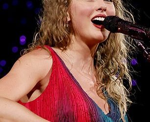 Svi obožavatelji govore istu stvar o rukom pisanoj poruci Taylor Swift Daveu Portnoyu iz Barstool Sportsa