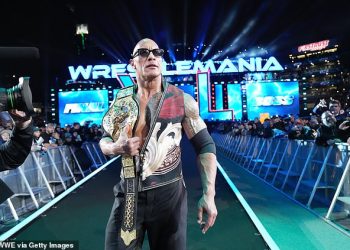 The Rock razgovara o statusu WrestleManije 41 sa zabrinutim obožavateljem usred izvješća da bi legenda ringa mogla preskočiti događaj