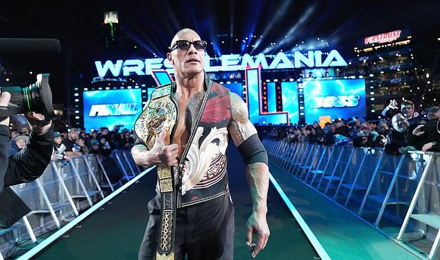 The Rock razgovara o statusu WrestleManije 41 sa zabrinutim obožavateljem usred izvješća da bi legenda ringa mogla preskočiti događaj