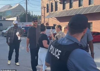 Travis Kelce stiže na rođendansku humanitarnu priredbu u Kansas City dok zvijezda Chiefsa slavi 35 godina – ali hoće li Taylor Swift biti tamo?