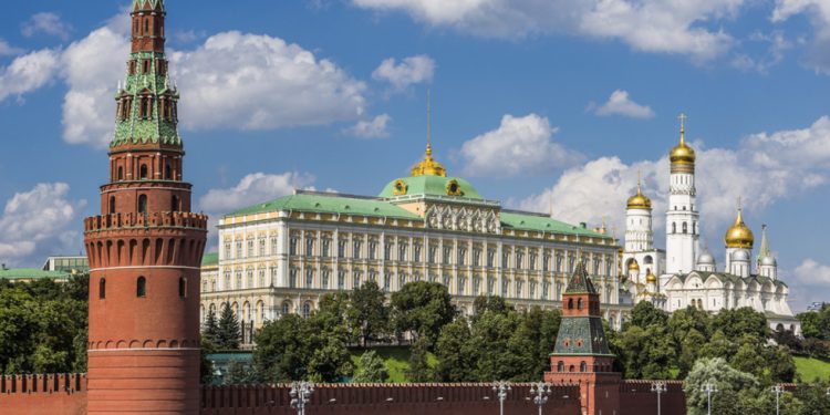 Tretman SAD-a prema ruskim novinarima ‘neprihvatljiv’ – Kremlj — RT World News