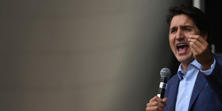 Trudeauova stranka daje mu rok da odstupi – mediji — RT World News