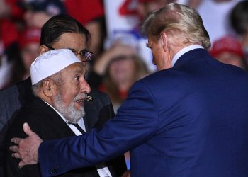 Trump dobiva podršku ‘vrlo cijenjenih’ muslimanskih vođa u državi na bojnom polju