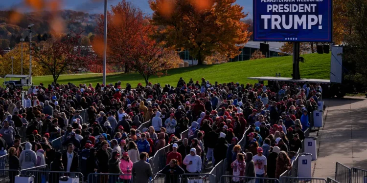 Trump obećava na skupu u Pennsylvaniji da će sniziti cijene plina, ukinuti pauzu za LNG i ‘frack, frack, frack’