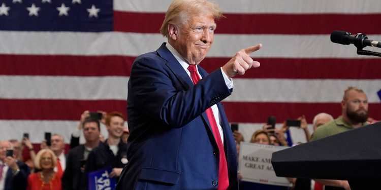 Trump optužuje DOJ za ‘uplitanje u izbore’, naziva slučaj Jacka Smitha ‘prijevarom’ nakon što je sudac otkrio ključnu dokumentaciju