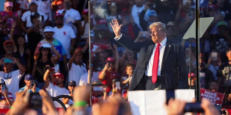 Trumpov super PAC pokreće 50 milijuna dolara vrijedan državni ad blitz za bojno polje kako bi glasačima dao ‘posljednju predstavu’