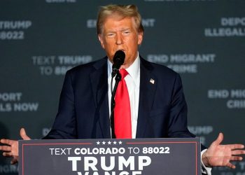 Trumpova kampanja traži pojačanu sigurnost, vojne zrakoplove usred prijetnji Irana