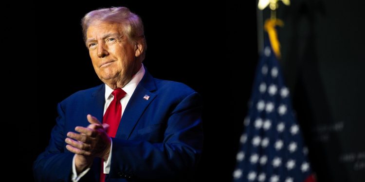 Trumpovi odvjetnici tvrde da se optužbe Jacka Smitha za opstrukciju odbace pozivajući se na odluku Vrhovnog suda ‘Fischer’