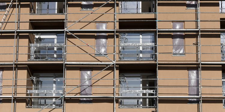 Tržište nekretnina stagnira, mali gradovi postali hit