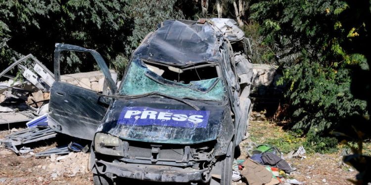 U izraelskom zračnom napadu ubijeni novinari – mediji — RT World News