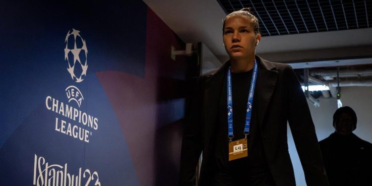 “Udarac u trbuh”, prosvjed 100 nogometašica FIFA-i