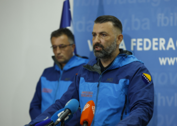 VLADA FBIH PROGLASILA PRIRODNU NESREĆU Ljudstvo, mehanizacija i stručne službe stavljene na raspolaganje