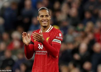Virgil van Dijk potvrđuje da JEST u pregovorima oko novog ugovora s Liverpoolom, s tim da kapetanov ugovor ističe na kraju sezone