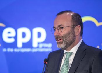 Vjerojatni budući njemački kancelar u problemima zbog ‘zaigranih’ suradnika: bogatili se na razne načine