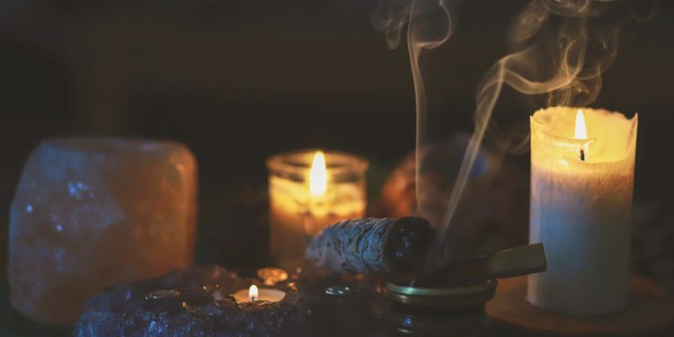 Vještice prijavljuju da čini protiv Trumpa ne djeluju: ‘On ima štit oko sebe’