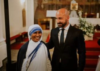 Vodio kafiće na Zrću, pa dijelio krunice, danas poziva: ‘Za Novalju treba moliti’