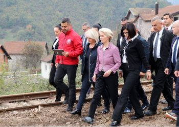 Von der Leyen na balkanskoj ‘turneji’: Hvali napredak Sjeverne Makedonije, stigla u BiH