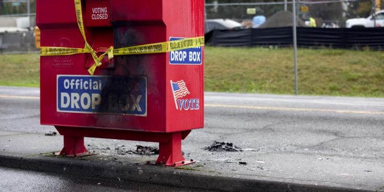 Zapaljene dvije vanjske kutije za glasačke listiće: ‘Napad na demokraciju’