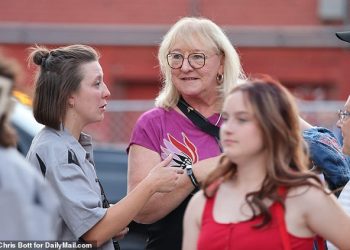 Zašto Donna Kelce taji rođendanski dar sina Travisa… dok zvijezda Chiefsa otkriva svoj idealan poklon za 35. rođendan