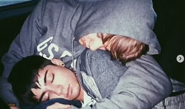 Zayn Malik dijeli osvježavajuću iskrenu počast kolegi iz benda Liamu Payneu dok priznaje da su se ‘svađali’, ali ga hvali jer mu je ‘pomogao u njegovim najmračnijim vremenima’