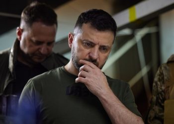 Zelenski očito vodi izmišljeni rat, a ne stvarni — RT Rusija i bivši Sovjetski Savez