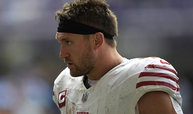 Zvijezda 49ersa, Kyle Juszczyk, nanišanio se na novinara Granta Cohna u bizarnom bijesu u svlačionici: ‘Uvijek visi okolo dok se presvlačimo’