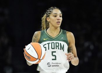 Zvijezda Seattle Storma Gabby Williams napušta WNBA nakon kontroverznih komentara Caitlin Clark
