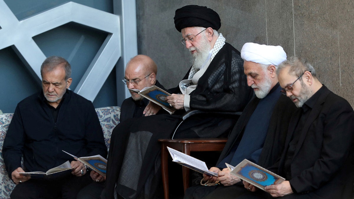 Iranski vrhovni vođa ajatolah Ali Khamenei govori u Teheranu