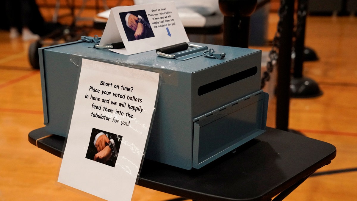 Biračko mjesto u Maineu