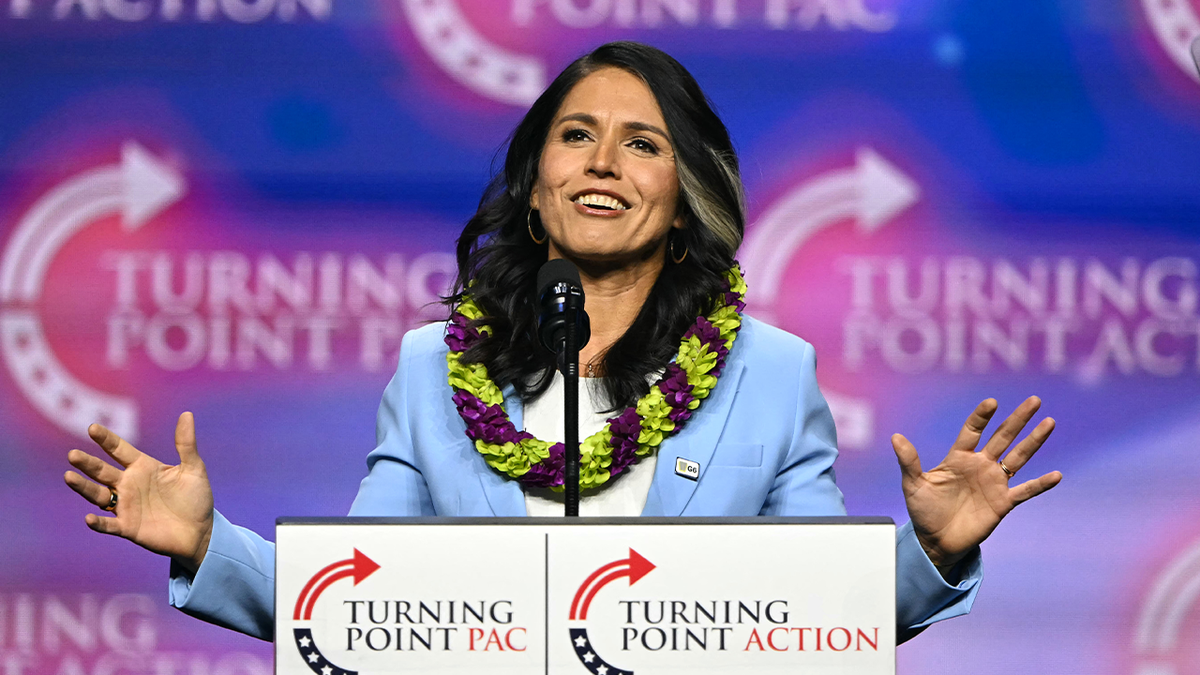 Tulsi Gabbard na Trumpovom skupu