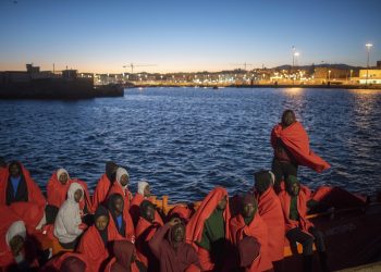 ‘Stršljenovo gnijezdo’: Meloni raskrinkava mafijaške imigrantske sheme i centre za pranje novca