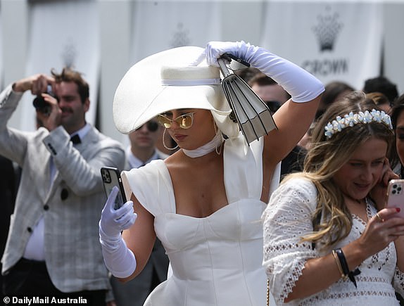 Racegoers enjoy Derby DayDAILYMAILEXCLUSIVE4 November 2023