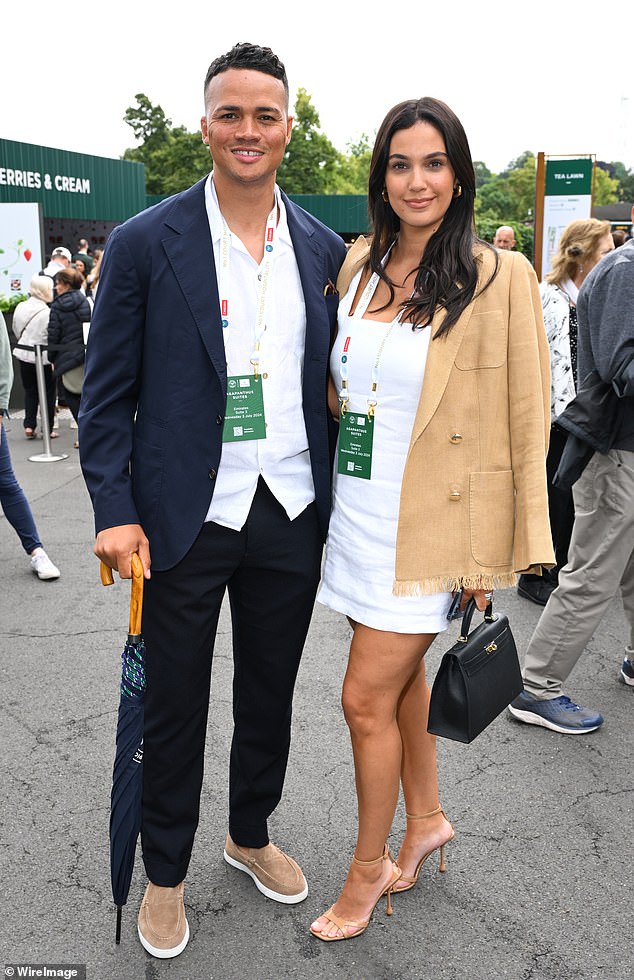 Voditeljica One Showa, slikana na Wimbledonu ove godine sa suprugom Ellie Penfold, koja je priznala da je proteklih nekoliko mjeseci bilo 'nevjerojatno teško' nakon što je BBC otpustio njezinog supruga