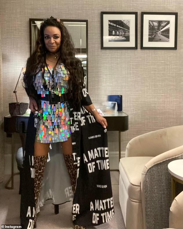 Rowetta revealed that she had turned down several reality shows as she just wanted to concentrate on making good music and now tours with Happy Monday's