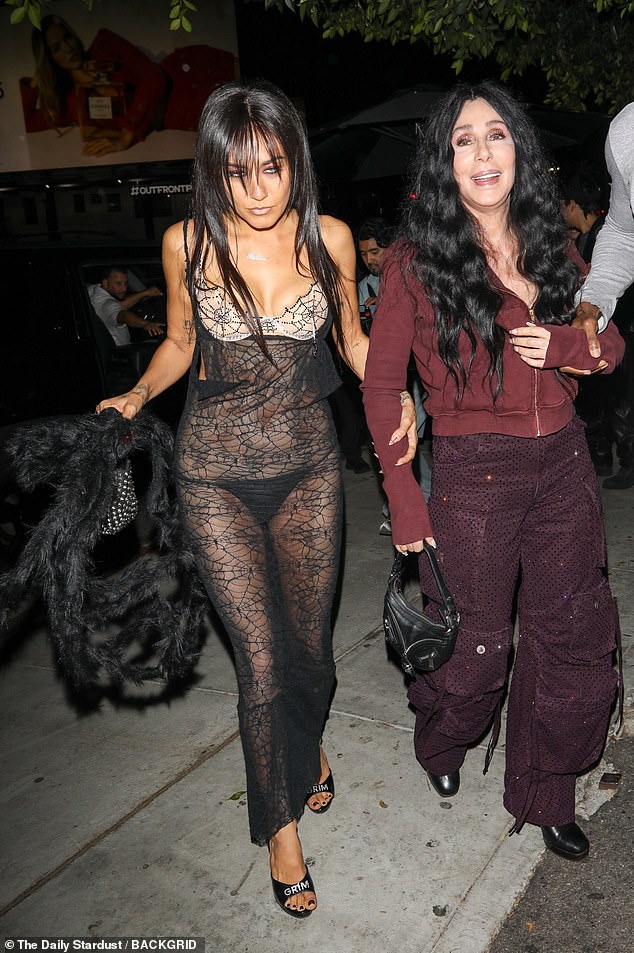 The music legend was in high spirits as she arrived for the spooktacular evening