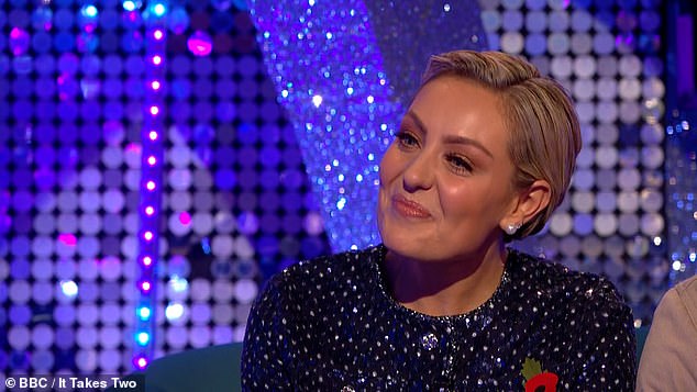 Amy Dowden s Strictlyja obavijestila je obožavatelje o svojim zdravstvenim strahovima prošlog tjedna, dok se u petak pojavila u BBC-evoj spin-off emisiji zajedno s JB Gillom i Lauren Oakley
