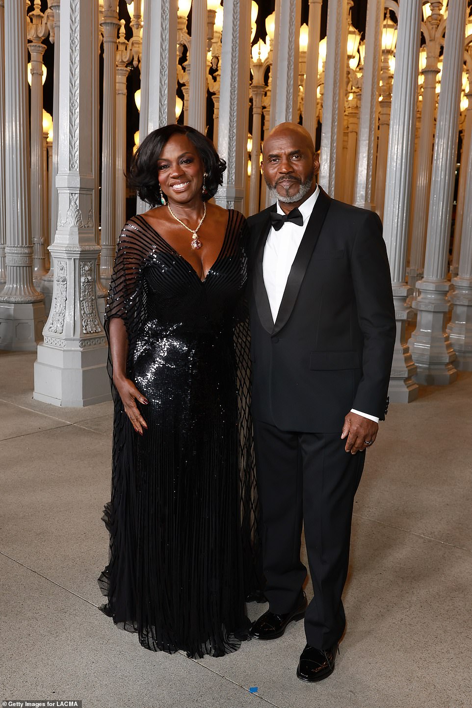 She was joined by her longtime partner Julius Tennon, who looked handsome in a sharp tuxedo that complemented her look