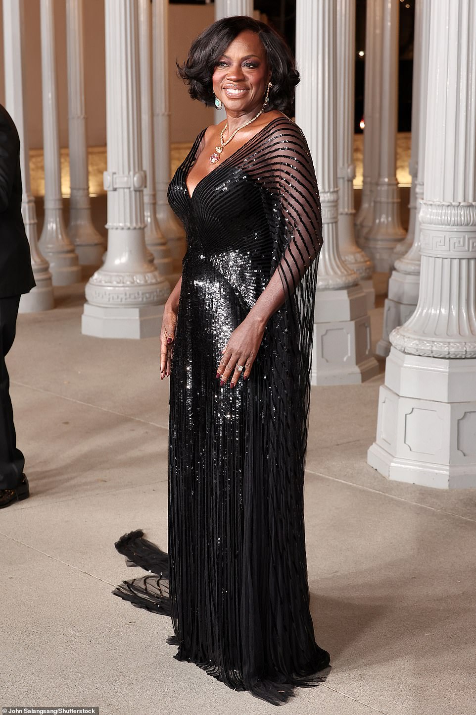 Then, the vivacious Viola Davis was seen arriving at the gala in an elegant, Gucci gown, which was adorned with sparkly sequin details