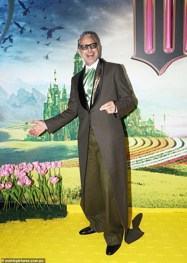 Jeff Goldblum na premijeru je donio svoju prepoznatljivu otkačenu eleganciju, obukavši jedinstvenu kombinaciju koja je savršeno dočarala njegov razigrani osjećaj za stil