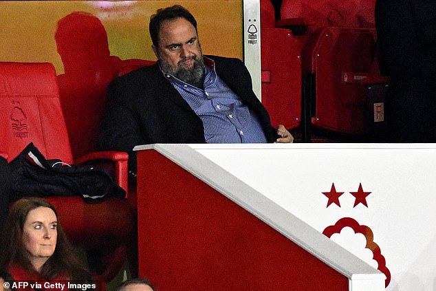 Marinakis je vlasnik više nogometnih klubova, uključujući Premierligaš Nottingham Forest