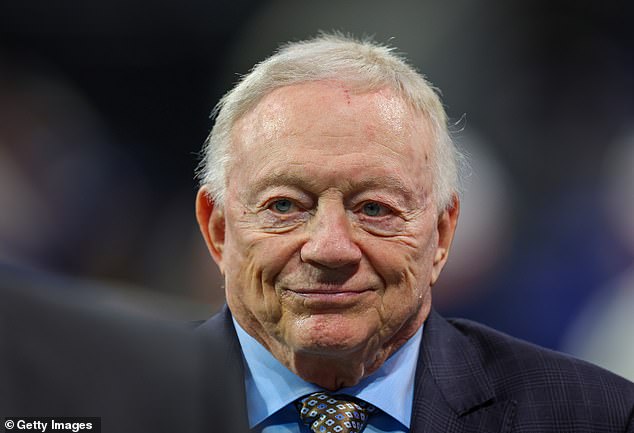 Jerry Jones pojavio se na 105.3 The Fan u utorak ujutro s novostima o statusu QB-a