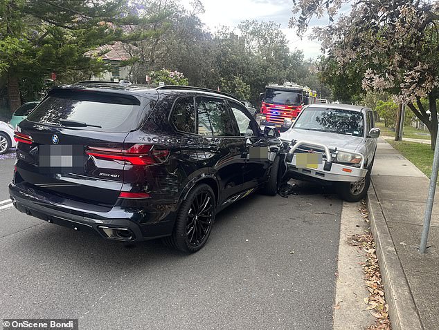 Voditeljica na radiju Nova 96.9 navodno je bila za volanom svog crnog BMW-a X5 xDrive40i 2023 (na slici) kada se incident dogodio u ulici Dudley, Randwick